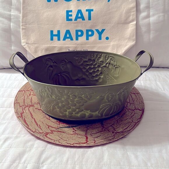 Metal Tin Bowl with Handles Green Fruit Harvest Dented Design - Picture 2 of 7